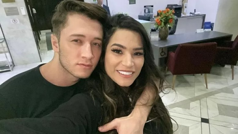 Noivo de Raissa Barbosa desiste de ser ator pornô: 'Melhor para meu casamento'
