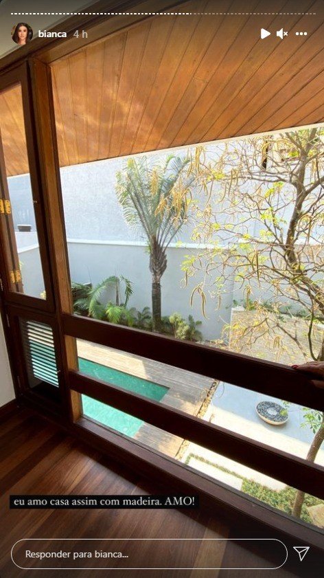 Bianca Andrade compartilha vídeos da área externa de sua nova casa