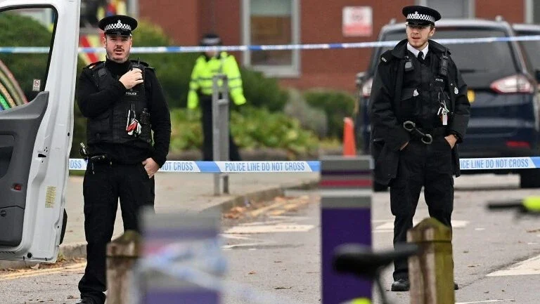 Polícia britânica classifica explosão como 