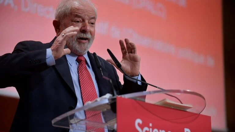 Em turnê pela Europa, Lula encontra aliados contra o 