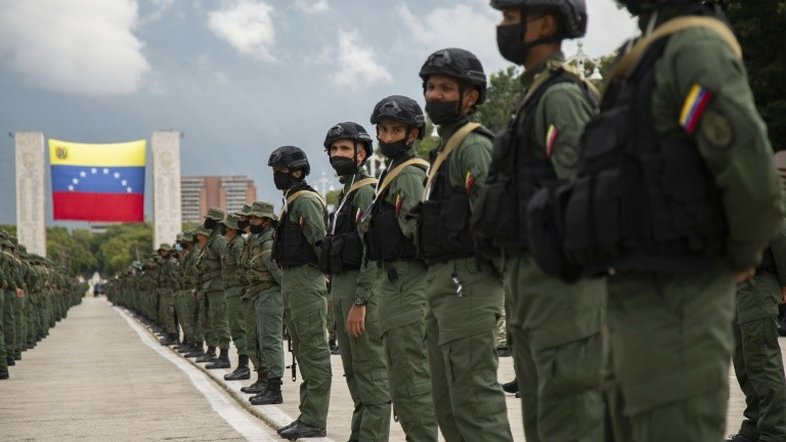 Mais de 350.000 militares e policiais irão vigiar as eleições na Venezuela