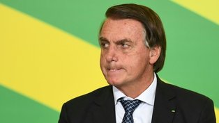 O teatro de Bolsonaro contra o STF