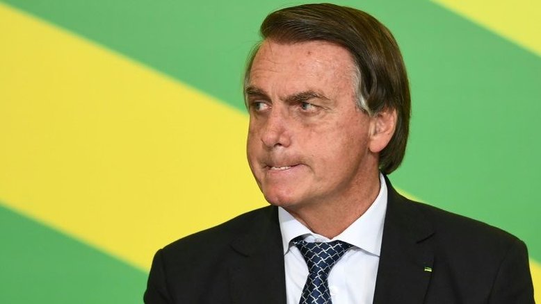 Bolsonaro pediu que Enem trocasse Golpe de 1964 por revolução em questões, dizem servidores