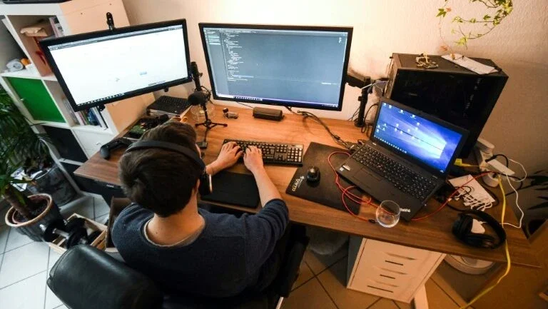 Alemanha cogita retorno ao teletrabalho diante de nova onda de covid