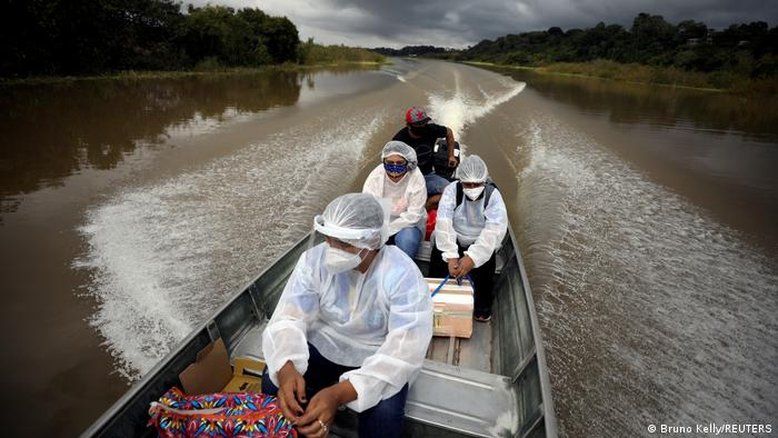 Brasil registra 305 mortes por covid-19 em 24 horas