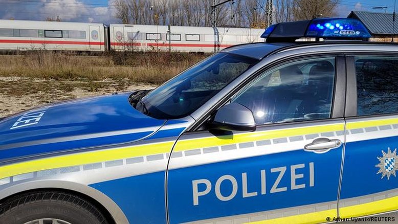 Polícia alemã não vê motivação terrorista em ataque a passageiros de trem