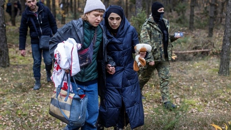 Polônia teme escalada de crise migratória na fronteira com Belarus