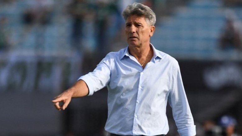 Renato Gaúcho não é mais o técnico do Flamengo; clube anunciou a saída
