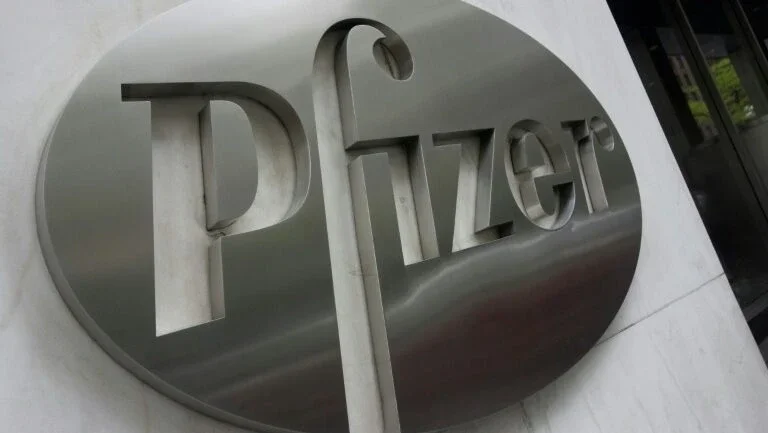 Acordo para facilitar acesso mundial ao comprimido anticovid da Pfizer