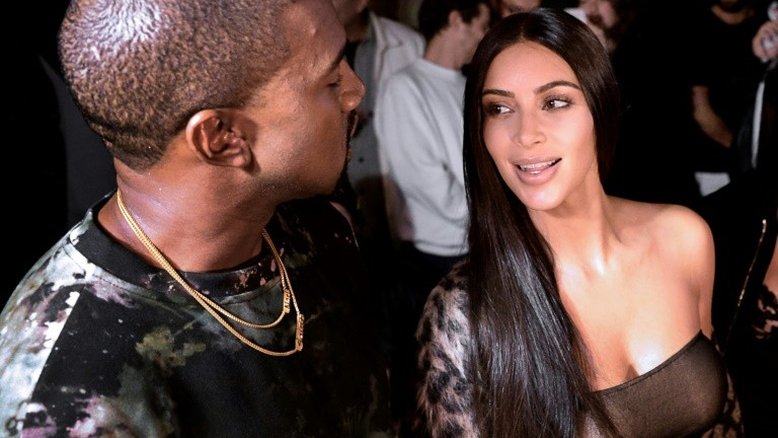 Doze suspeitos serão julgados em Paris por roubo de joias de Kim Kardashian