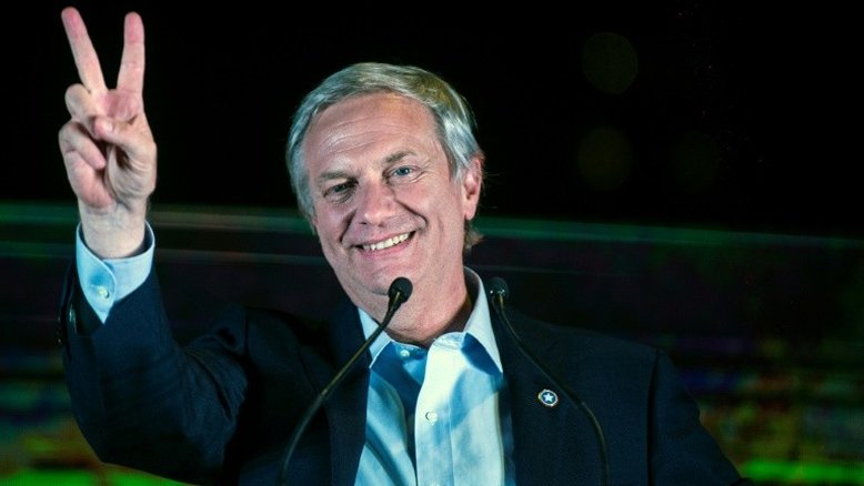 Chile: Kast reúne apoio de todos os partidos de direita para 2º turno