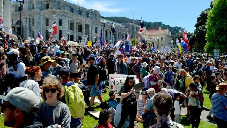 Protesto na Nova Zelândia contra restrições