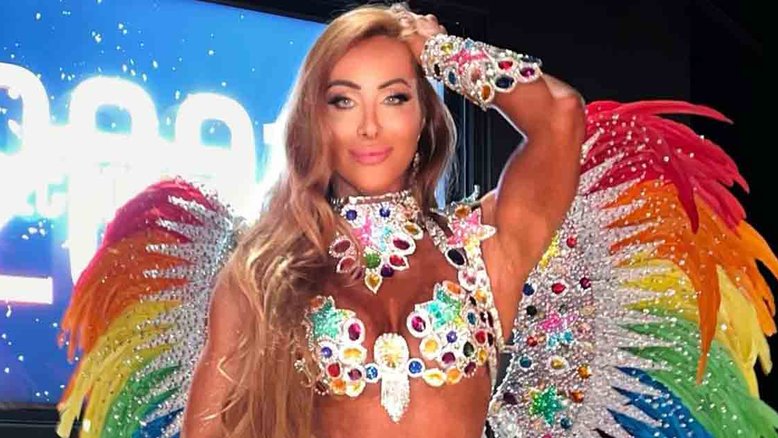 Ex-BBB Aline Dahlen vence campeonato de fisiculturismo em Londres