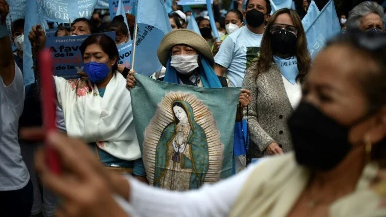 Celebrações à Virgem de Guadalupe são retomadas no México com restrições sanitárias