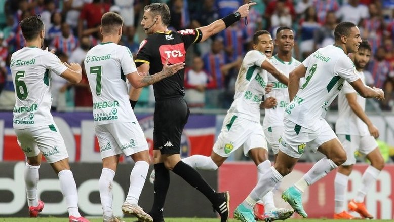 AssCom Dourado