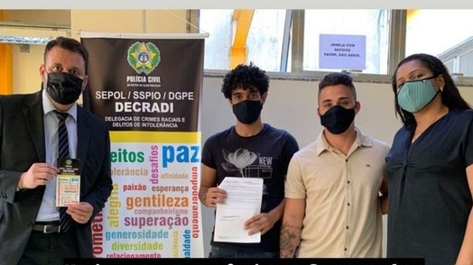 Após ataques homofóbicos, Igor Fernandez e marido registram denúncia