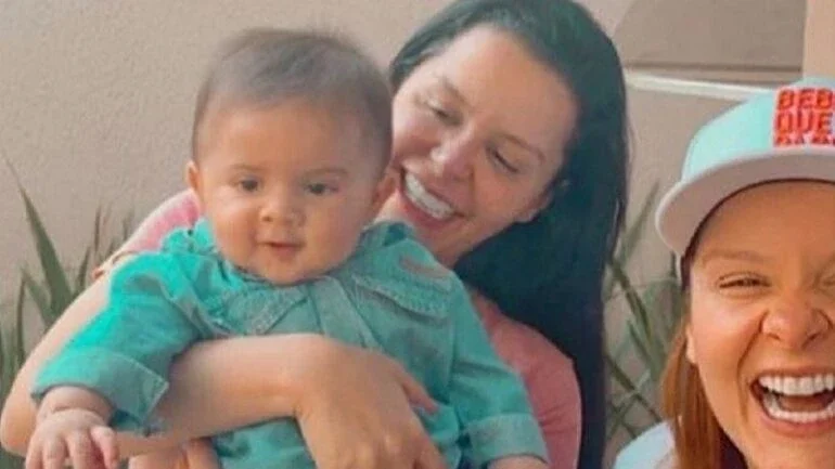 Maiara e Maraísa mostram foto com Leo, filho de Marília Mendonça