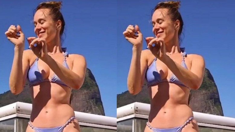 Mariana Ximenes rebola de biquíni e Camila Pitanga elogia: 'Gata'