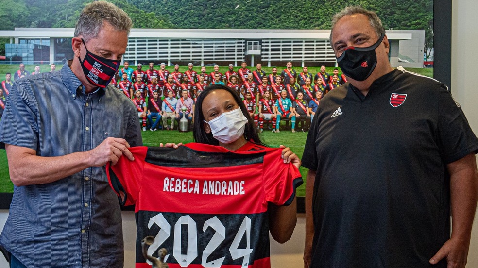 Rebeca Andrade renova contrato com o Flamengo até as Olimpíadas de Paris