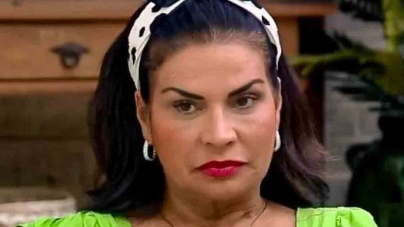 Solange Gomes é condenada em processo por pensão alimentícia, diz jornal