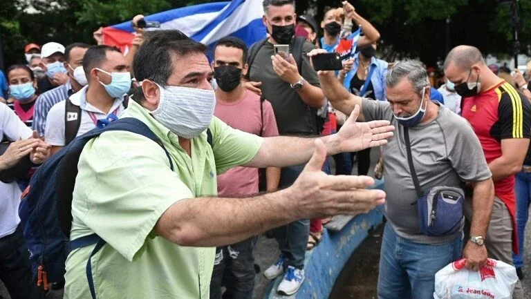 Senadores dos EUA pedem para UE apoiar ativistas e reavaliar acordo com Cuba