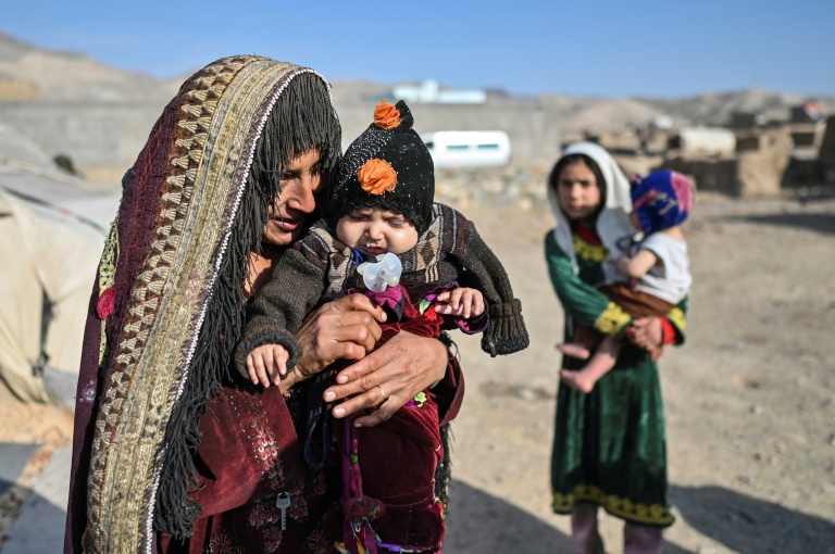 Talibã pede aos EUA para desbloquear fundos afegãos