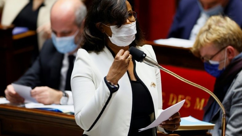França aprova cotas de paridade na direção de empresas