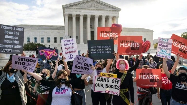 Suprema Corte dos EUA avalia contestação à lei de aborto do Mississippi
