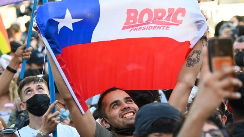 Esquerdista Boric é eleito presidente do Chile, derrotando o ultradireitista Kast