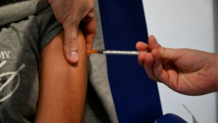 Apenas 16% das cidades têm 80% da população com 2ª dose contra a Covid-19