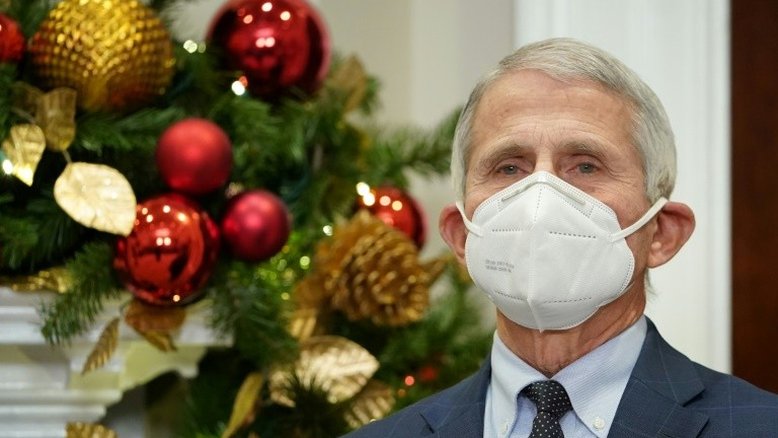 Fauci prevê um inverno sombrio no hemisfério norte com ômicron ‘causando estragos’