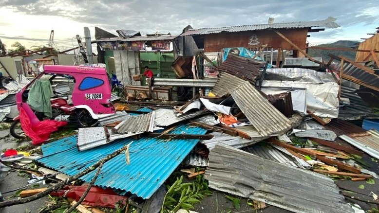 Passagem do tufão Rai deixa pelo menos 109 mortos nas Filipinas