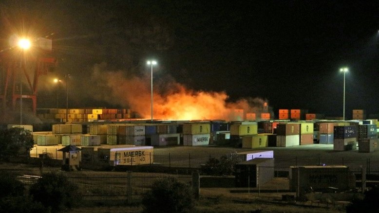 Israel bombardeia carregamento de armas iranianas no porto sírio de Latakia