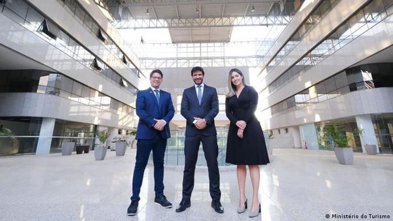 Após fala de Bolsonaro, Justiça Federal afasta Larissa Dutra da presidência do Iphan