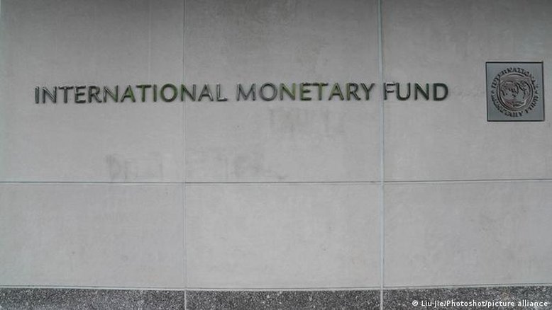 1945: Fundação do FMI e do Banco Mundial