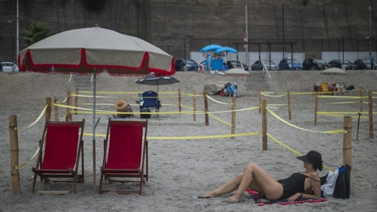 Peru fecha praias durante o ano novo para evitar contágios da covid-19