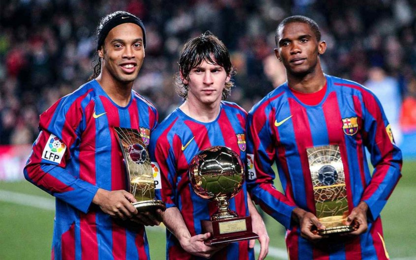 Barcelona presta homenagem a Ronaldinho Gaúcho