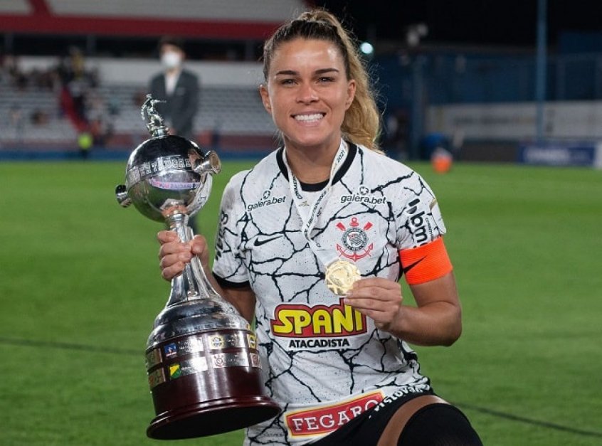 Jogadora Tamires durante cerimônia de Premiação do Campeonato Paulista  Feminino