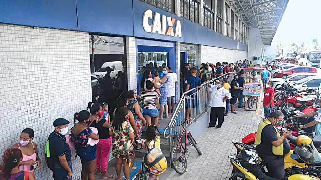 SOCIAL Auxílio Brasil: calote na população para bancar programa que substitui o Bolsa Família