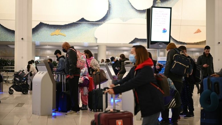 EUA registra novo caso de variante ômicron, que indica transmissão comunitária