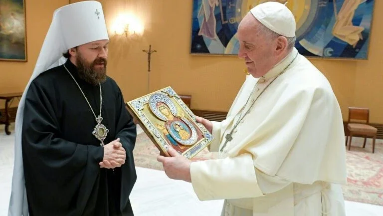 Papa e patriarca ortodoxo russo planejam encontro para 2022