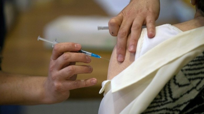 MG: Posto de saúde vacina 60 pessoas com imunizante errado