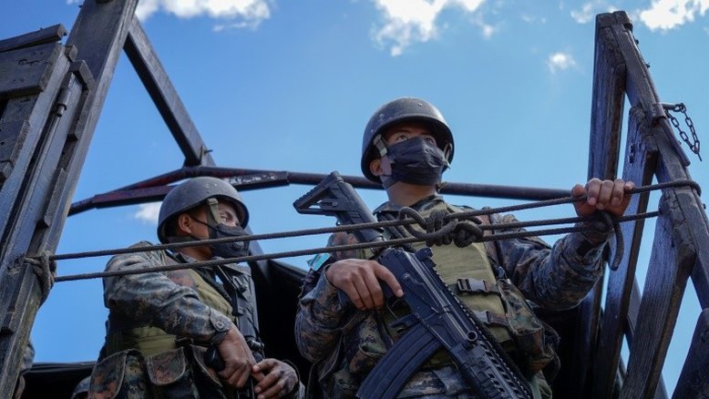 Tensão após o massacre de 13 pessoas por conflito territorial indígena na Guatemala