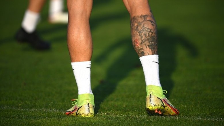 China proíbe tatuagens nos jogadores da seleção