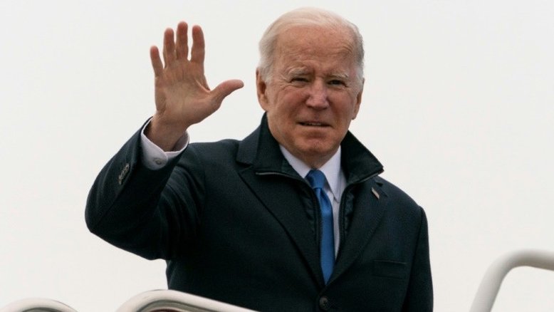Biden aponta desafios 'alarmantes' para a democracia no mundo