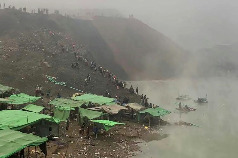 Equipes de emergência perdem esperanças por dezenas de desaparecidos em mina de Mianmar