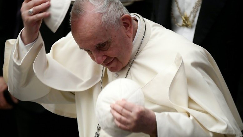 Papa Francisco pede 'humildade' e 'sobriedade' aos cardeais