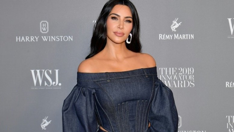 'Sex tape vazada de Kim Kardashian foi acordo com Kim e Kris Jenner', diz Ray J