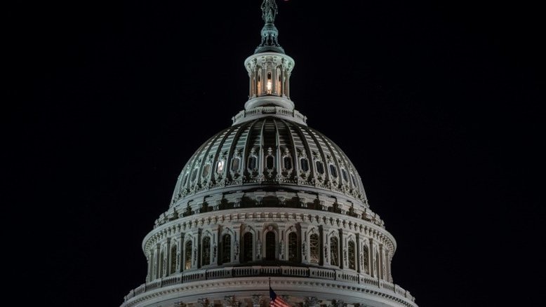 Paralisação do governo americano se aproxima em meio a disputas no Congresso