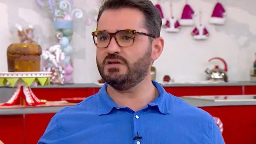 Marcelo Cosme Rep Rter Da Globo Detalha Como Conseguiu Coragem Para Assumir Homossexualidade